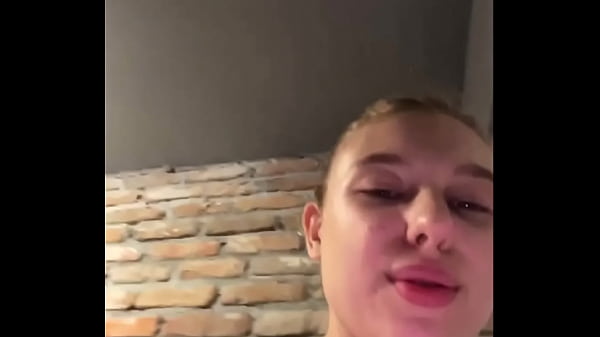 First time squirting in public. Sit on the cam